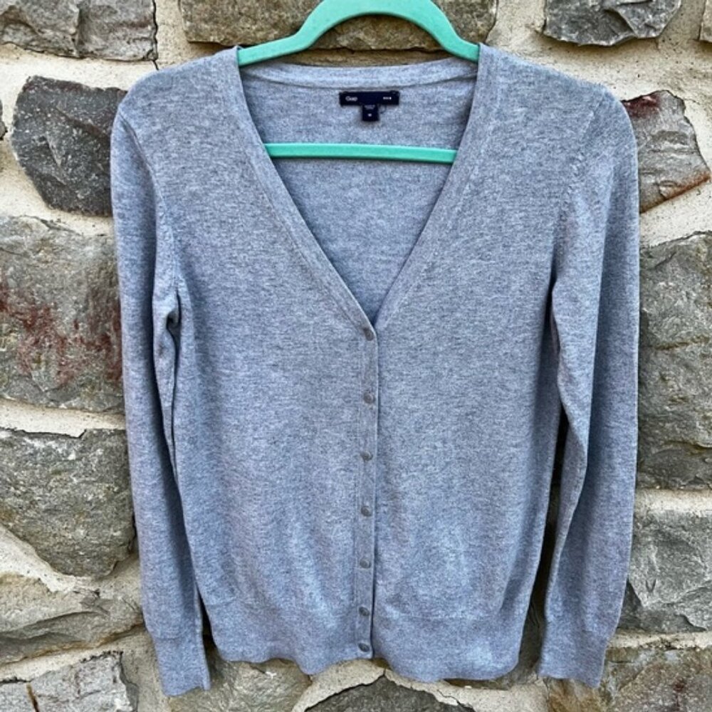 Gap Gray V Neck Cardigan Sweater Size Medium